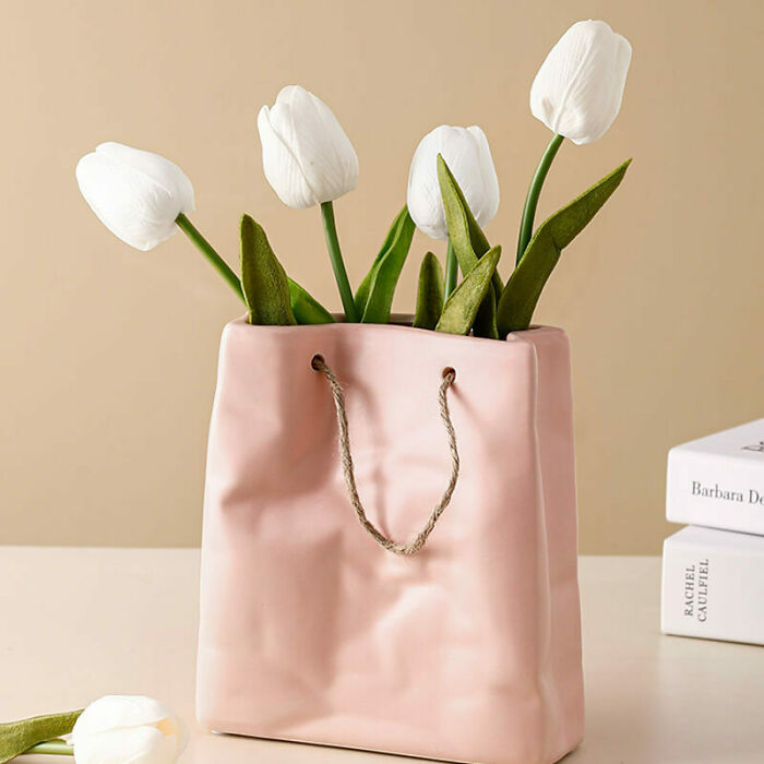 Florero de cerámica con forma de bolsa de papel