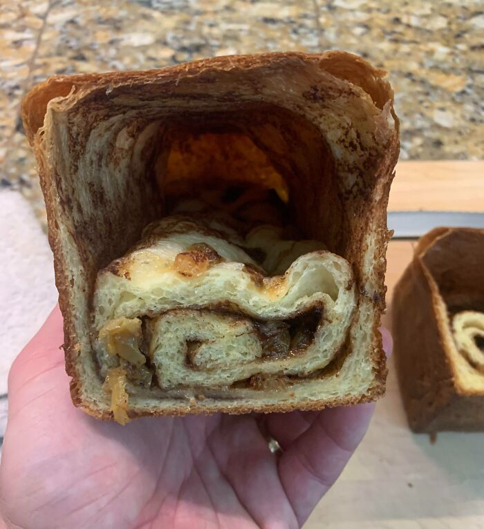 El brioche se veía muy bien hasta que lo corté
