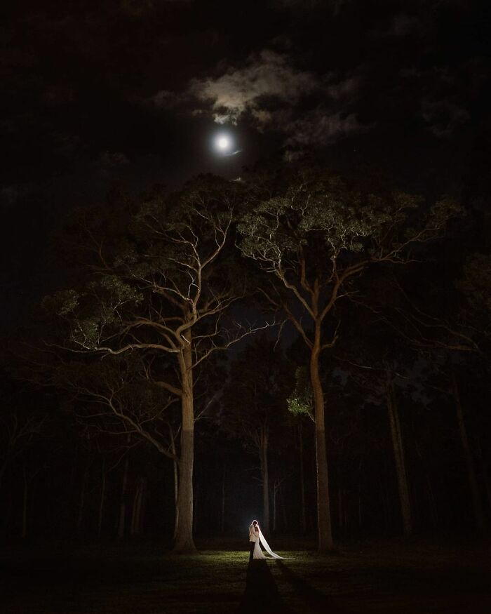 I Take Weird Wedding Photos And Clients Love Them (18 Pics)