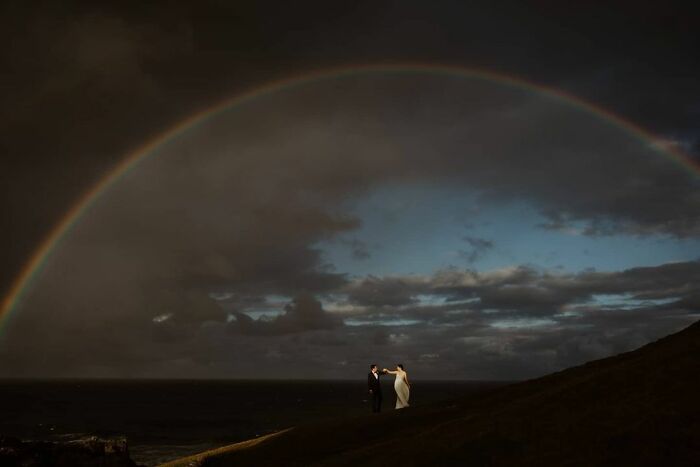 I Take Weird Wedding Photos And Clients Love Them (18 Pics)