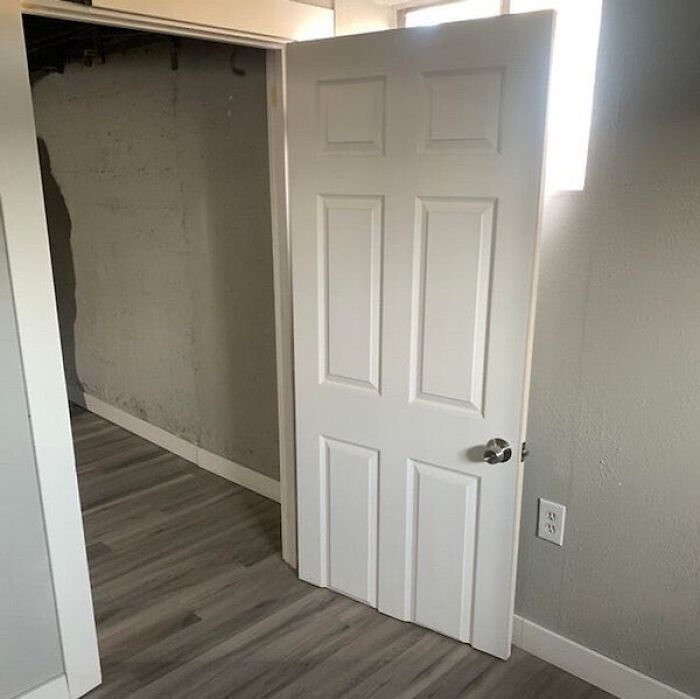 Real Estate Fails: ‘The Broke Agent’ Pokes Fun At The Most Hectic Homes, And Here Are 40 Of The Worst Of Them (New Pics)