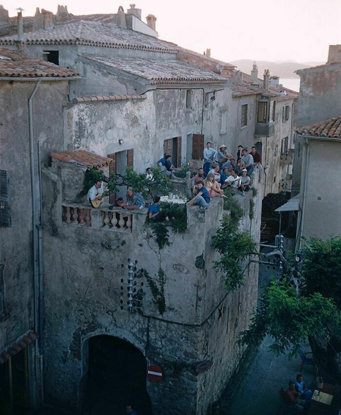 ‘Somewhere I Would Like To Live’: 50 Awesome Places And Homes Around The World That Actually Exist (New Pics)