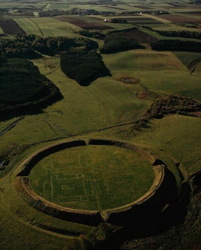 ‘Somewhere I Would Like To Live’: 50 Awesome Places And Homes Around The World That Actually Exist (New Pics)