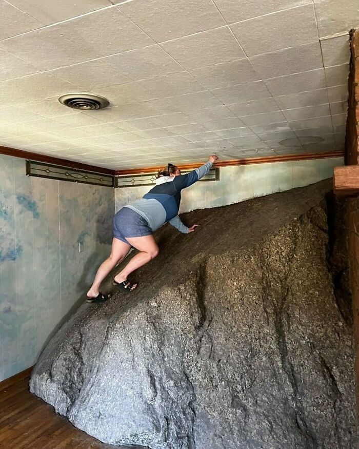 Real Estate Fails: ‘The Broke Agent’ Pokes Fun At The Most Hectic Homes, And Here Are 40 Of The Worst Of Them (New Pics)