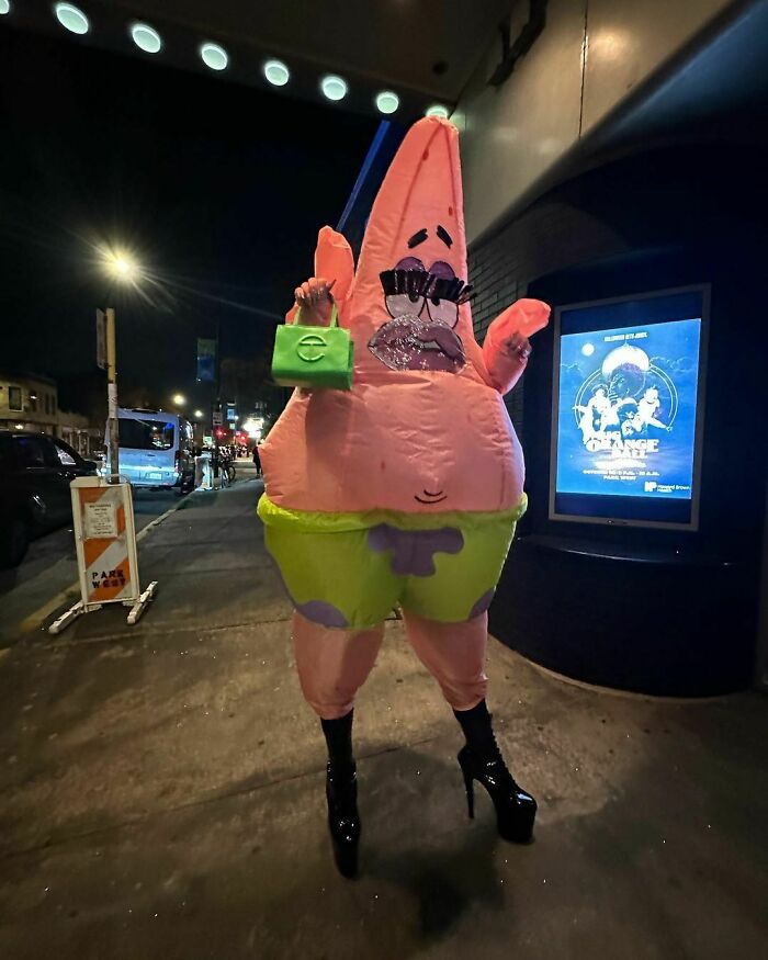 Shea Coulee como Patricio