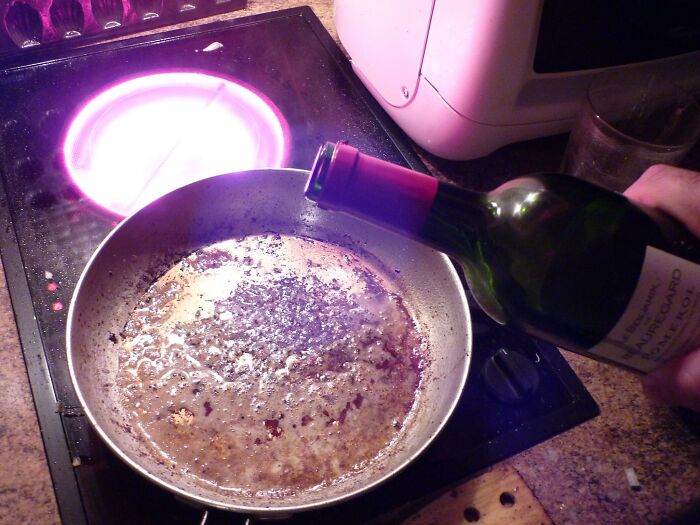 Mejora tus habilidades en la cocina con estos 25 secretos de chefs profesionales