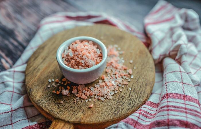 Mejora tus habilidades en la cocina con estos 25 secretos de chefs profesionales