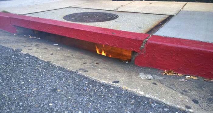 Apparently, There's A Dedicated Twitter Page Called "Cursed Images" And Here Are 30 Of The Weirdest Photos Posted On It
