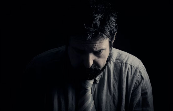 25 Acciones que suelen considerarse "maduras", pero en realidad reflejan la inmadurez de las personas