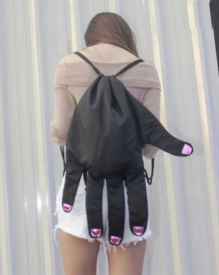Mochila de mano, literalmente