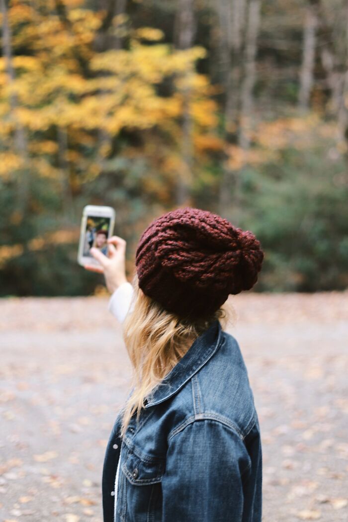 20 Millennials hablan de aquello que más les confunde sobre la Generación Z