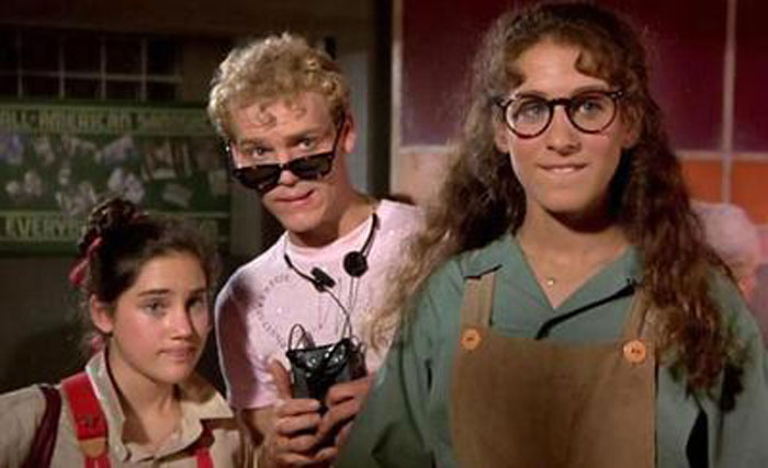 Sarah Jessica Parker y Amy Linker En Square Pegs (1982)