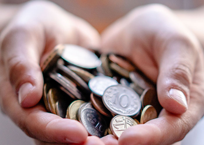 30 Situaciones donde supuestamente ahorramos dinero pero en realidad acabamos perdiéndolo