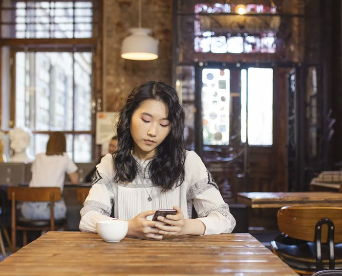 20 Hombres tan exasperantes que las mujeres tuvieron que bloquearlos enseguida