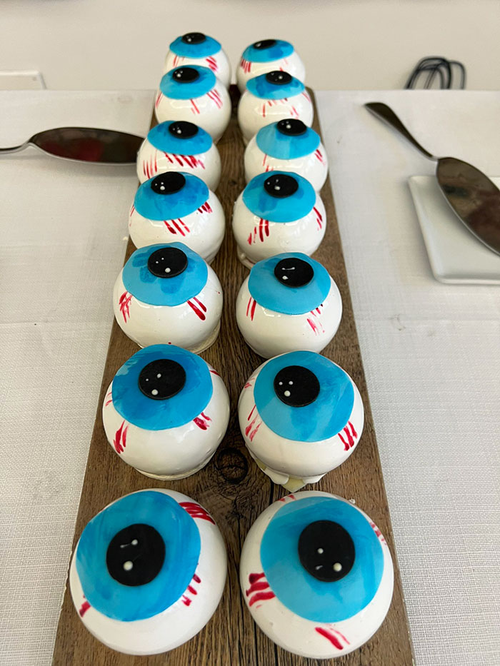 Postre del almuerzo de Halloween para la prensa viajera de la Casa Blanca: Tarta de pistacho con mermelada de frutos rojos