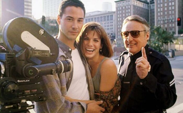 Keanu Reeves, Sandra Bullock & Dennis Hopper en el rodaje de Speed (1993)