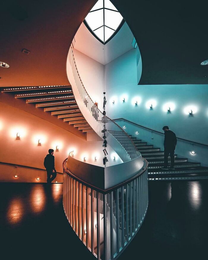 Tomé una foto de mis 2 amigos en el Museo de Arte Moderno de Chicago