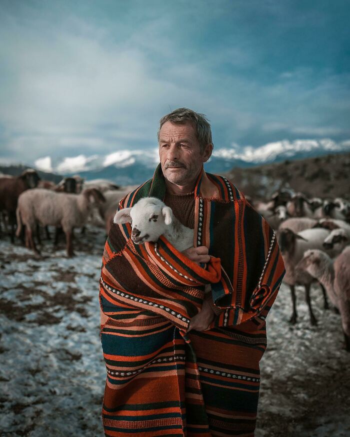 Pastor en las montañas Rodope, Bulgaria