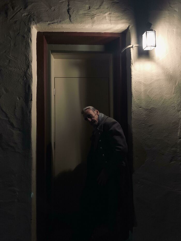 Vi a este hombre volviendo a casa desde el bar