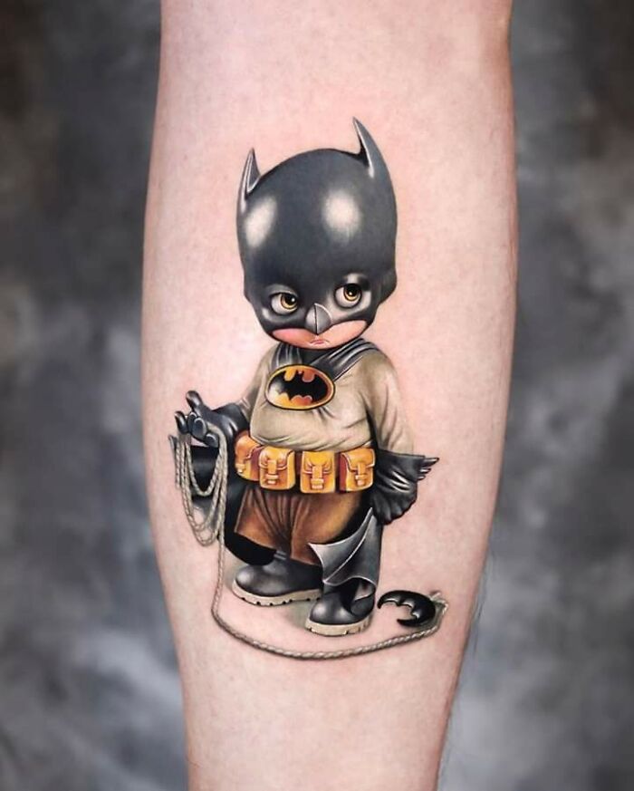 Tatuaje de Batman hecho por el tatuador Yeono 