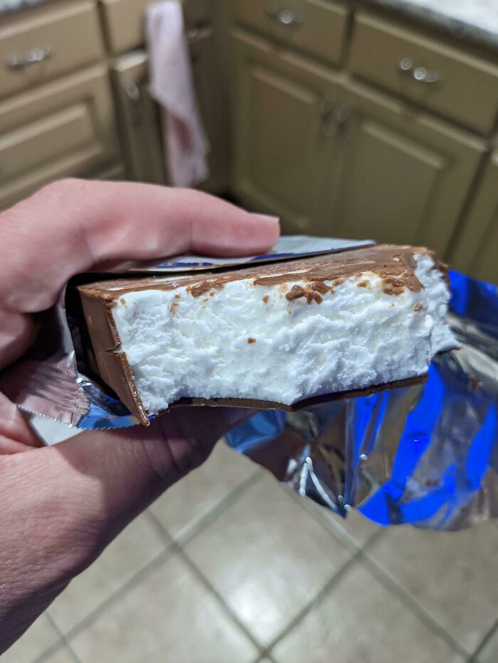 ¿El chocolate de la barrita Klondike es más fino? Y un envoltorio de plástico en lugar de papel de aluminio
