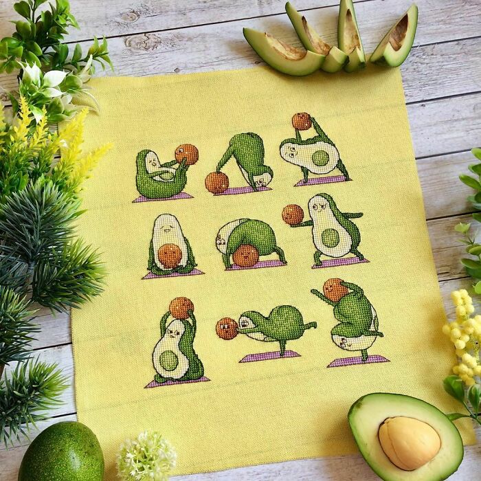 ¡Mi lindo aguacate haciendo yoga!