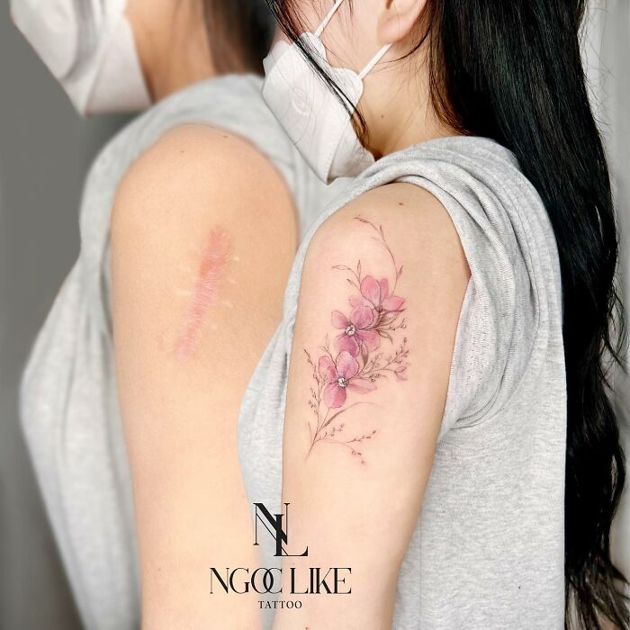 50 Times People Asked To Cover Up Their Scars, And This Tattoo Artist Nailed It (New Pics)