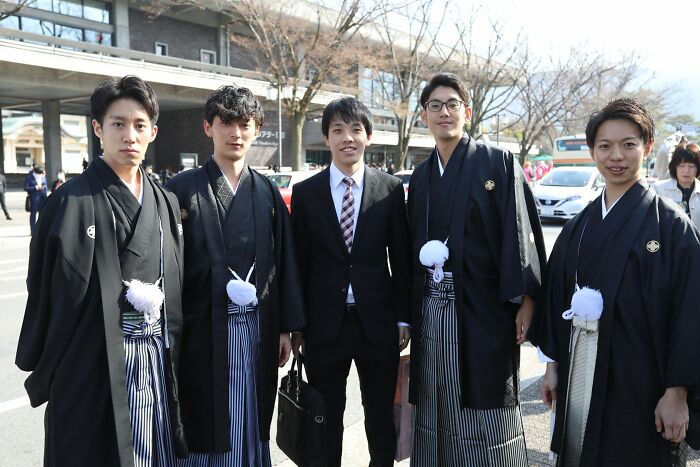 Kyoto University Permits Students To Put On Anything They Want For Graduation, And Here Are 35 Of The Most Brilliant Costume Ideas