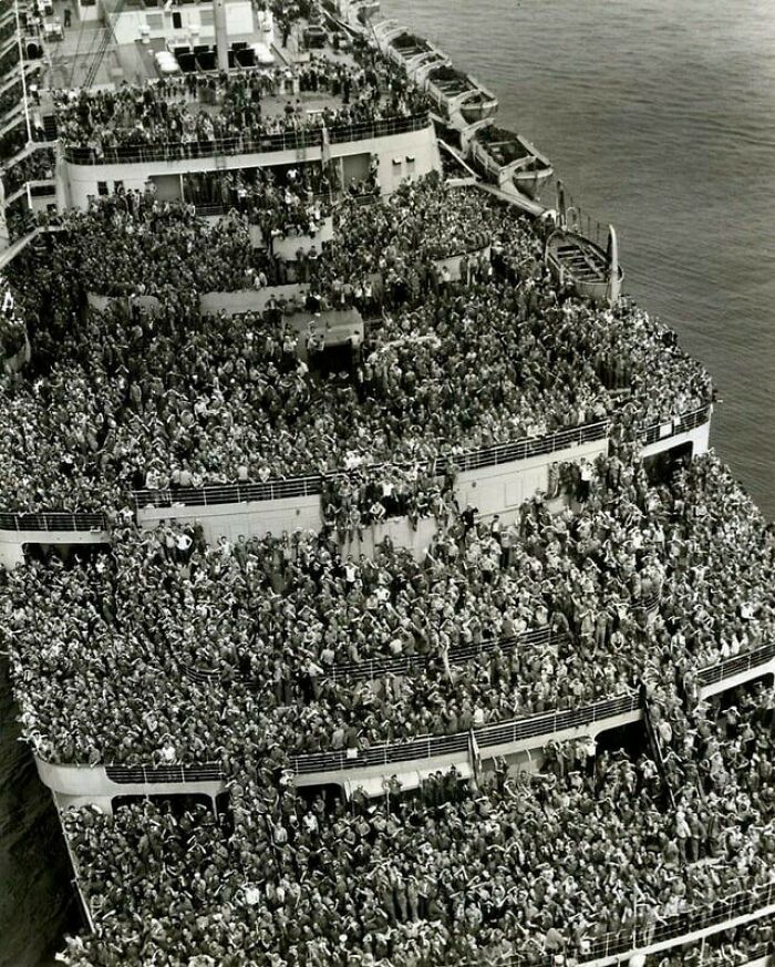 Soldados regresando a casa después de la Segunda Guerra Mundial. Esta foto fue tomada en 1945