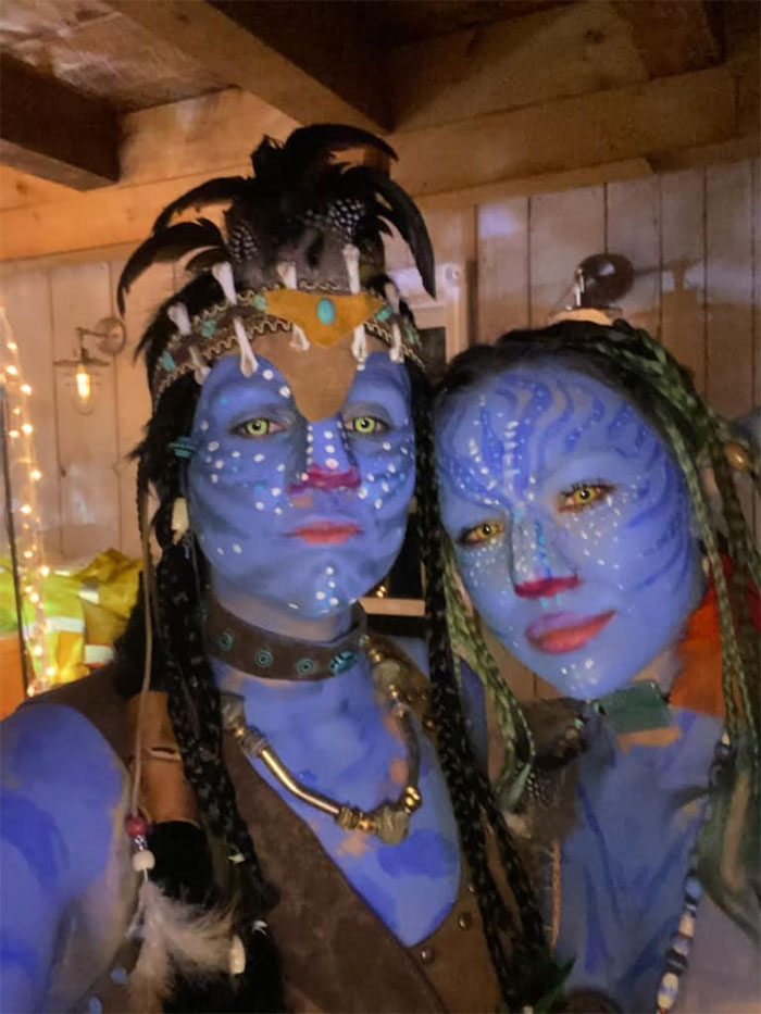 Después de 7 horas de preparación. Mis hijas ganaron el 1er lugar en su fiesta de Halloween