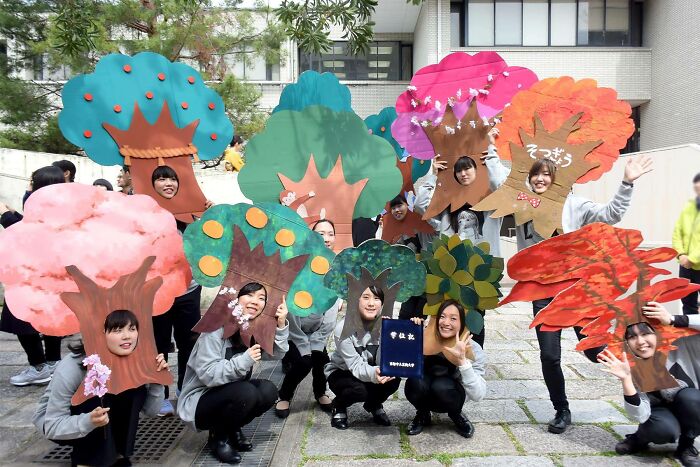 Kyoto University Permits Students To Put On Anything They Want For Graduation, And Here Are 35 Of The Most Brilliant Costume Ideas