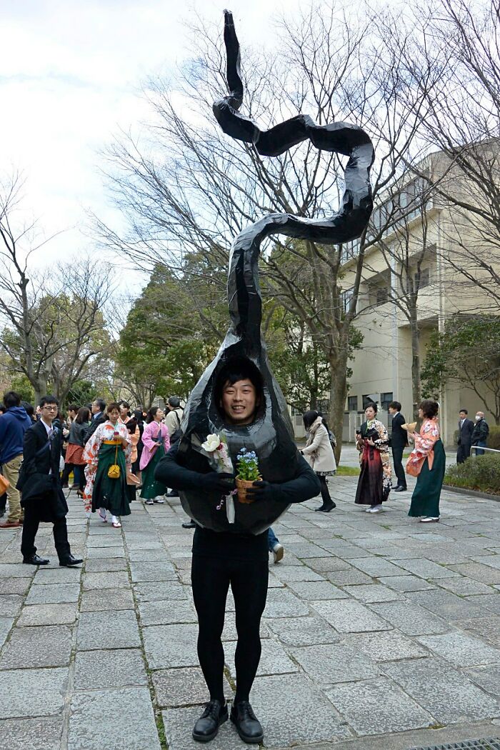 Kyoto University Permits Students To Put On Anything They Want For Graduation, And Here Are 35 Of The Most Brilliant Costume Ideas