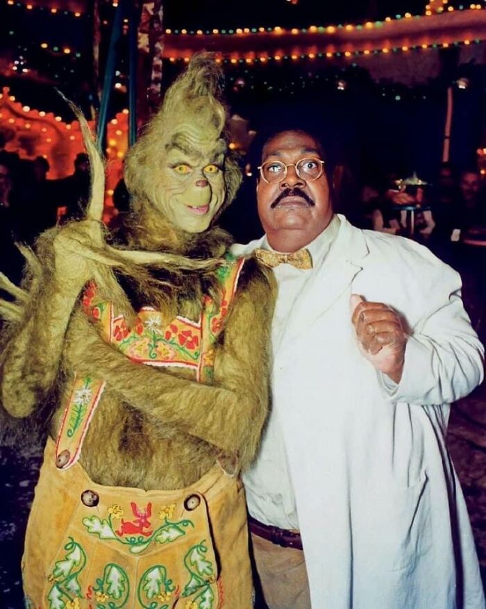 Jim Carrey y Eddie Murphy posando juntos tras encontrarse trabajando en el mismo estudio (2000)