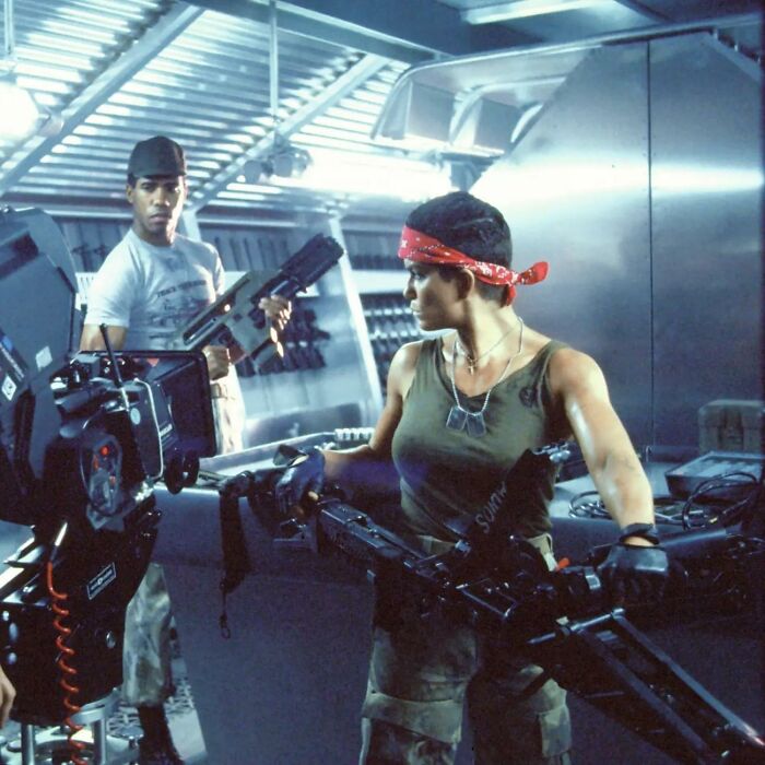 Aliens - preparando la toma (1986)