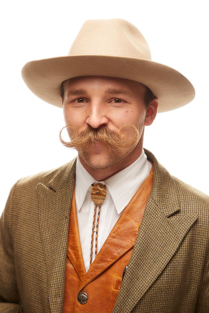 30 Pics From 2022 Beard & Mustache Championship That Showcases Next-Level Facial Hair