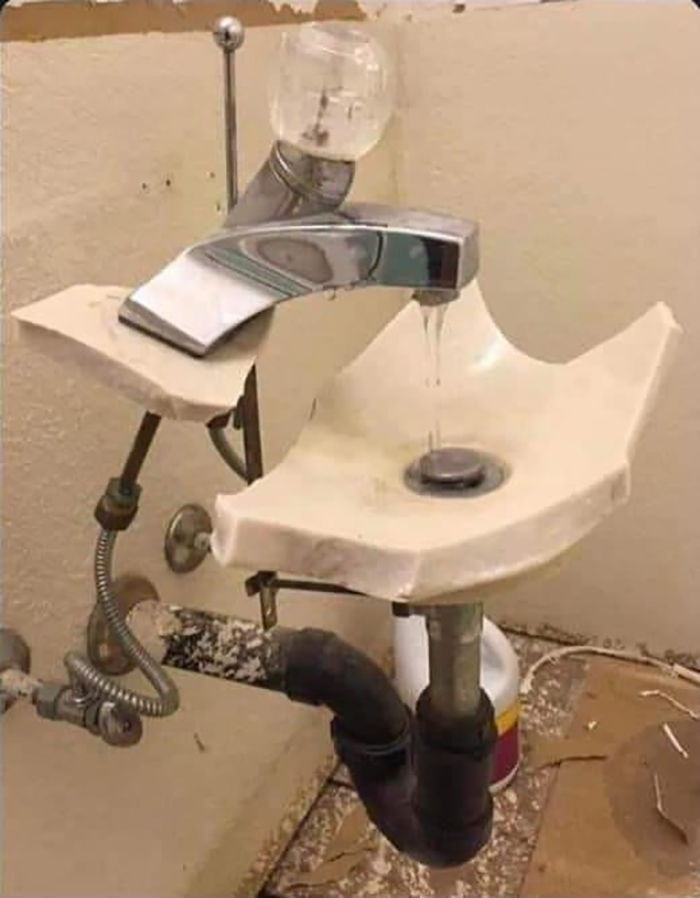 50 Times People Didn’t Give A Heck About OSHA Safety Regulations And Did What They Had To Do, As Shared On This Facebook Group
