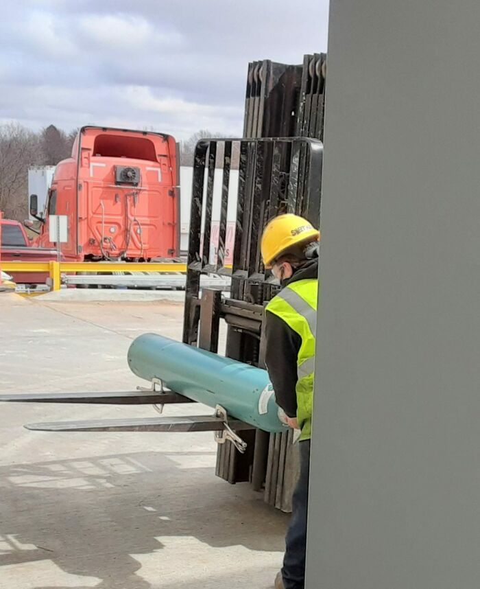 50 Times People Didn’t Give A Heck About OSHA Safety Regulations And Did What They Had To Do, As Shared On This Facebook Group