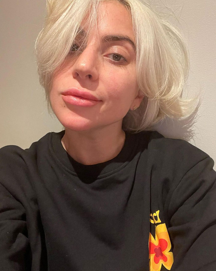 Cuando Lady Gaga publicó esta foto sin maquillaje
