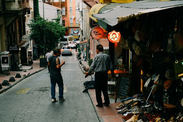 30 Personas que ignoran una alarmante cantidad de conocimientos básicos