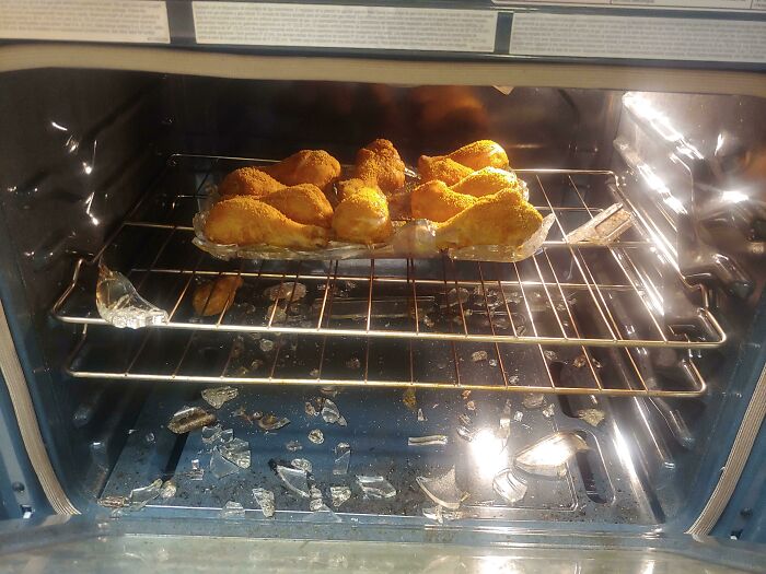 Pues acaba de suceder esto. Ahora tenemos que encontrar comida para llevar a las 7 de la tarde en Nochebuena