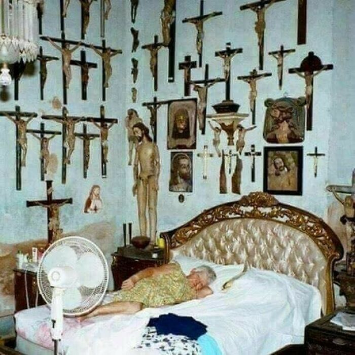 Ella espera por el segundo advenimiento