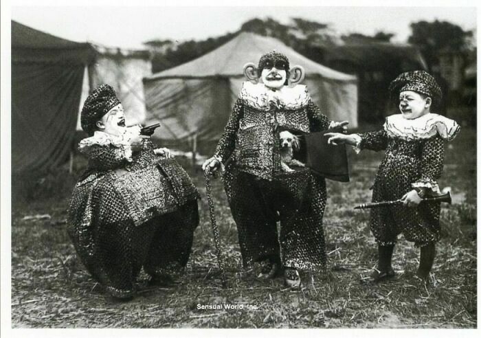 Tres artistas de circo franceses, alrededor de 1900-1930