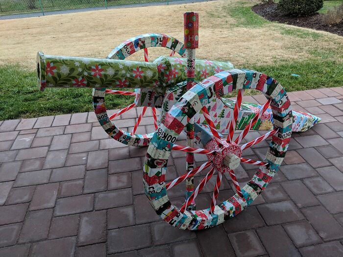 Nuestra familia tiene una tradición de más de 35 años de disfrazar los regalos de Navidad. Hacer esto me tomó más de 80 horas 