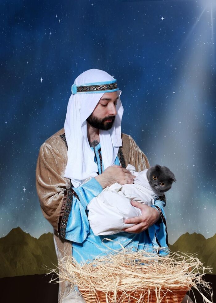 Mi tarjeta de Navidad con mi gato fue considerada "sacrílega"