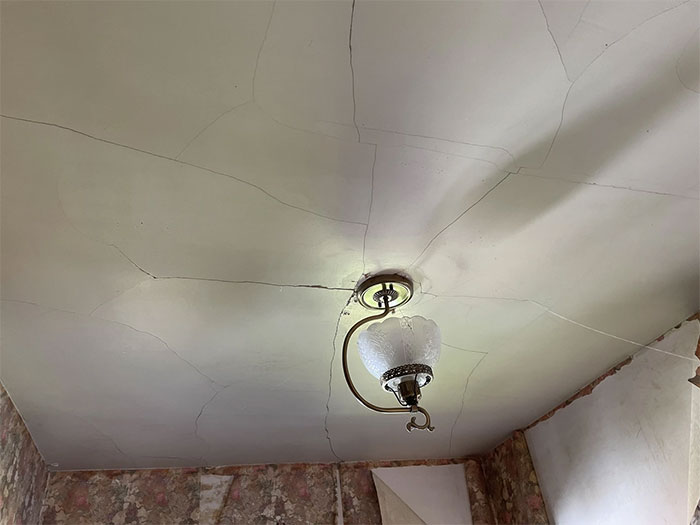 50 ‘Nightmares’ And ‘Miracles’ Spotted During Structural Inspections (New Pics)