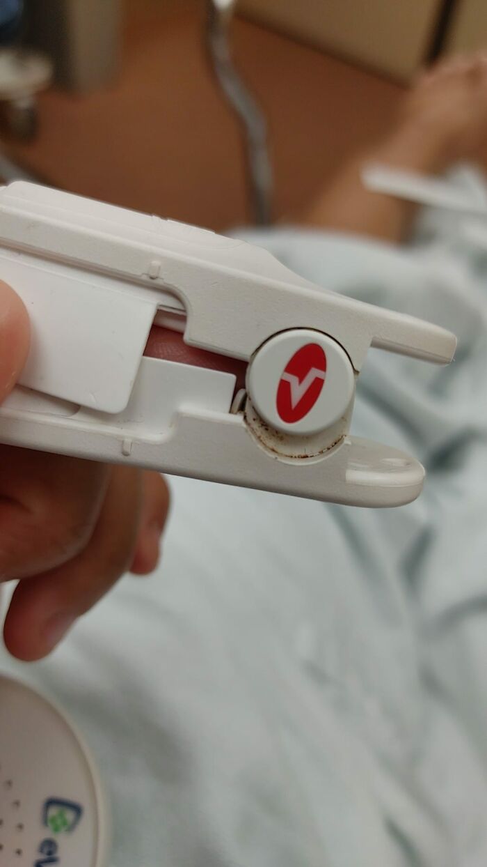 Esta cosa para el dedo en el hospital