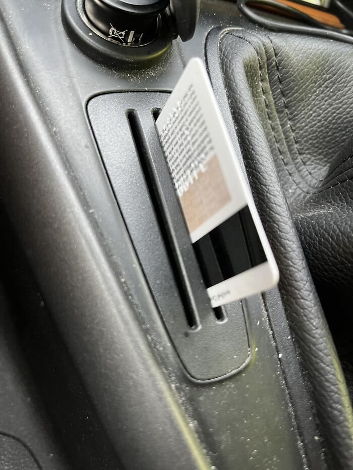 Este tarjetero en un Ford Focus