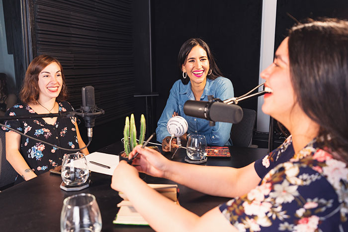 "¿De qué estás seguro de que la gente simula disfrutar?": 25 respuestas