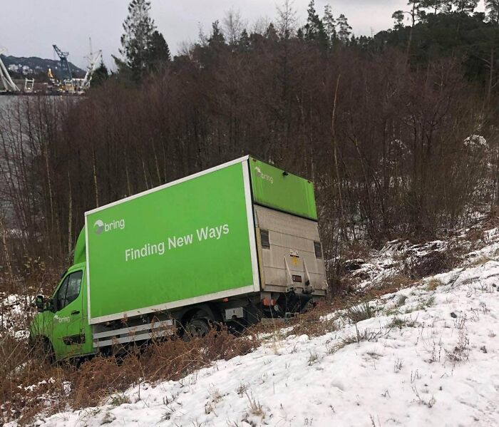 50 Hilarious Posts On Not-So-Great Drivers, As Shared By This Facebook Group (New Pics)