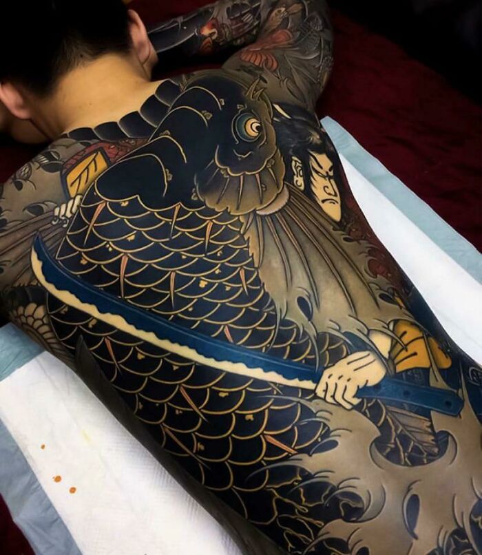 Asombro absoluto ante esta pieza de espalda japonesa realizada por el artista surcoreano Zumiism